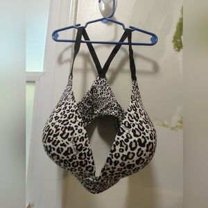 Victoria's Secret  Lightly Lined Plunge Bra Leopard 36DD